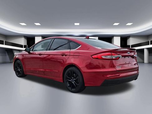 Used 2020 Ford Fusion SE w/ Equipment Group 151A image 4