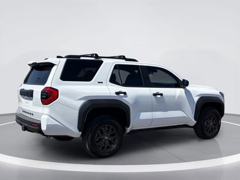 Used 2025 Toyota 4Runner SR5 AWD/4WD image 4