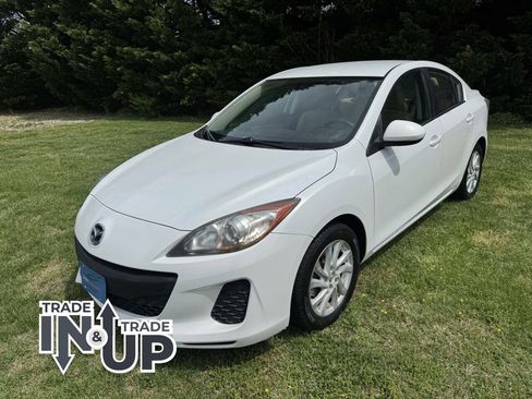 Used 2012 MAZDA MAZDA3 i Touring FWD image 2