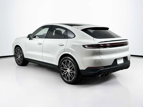 Certified 2025 Porsche Cayenne Coupe AWD/4WD image 3