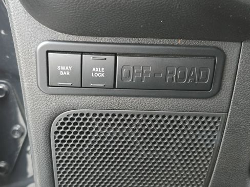 Used 2017 Jeep Wrangler Rubicon w/ Power Convenience Group image 23