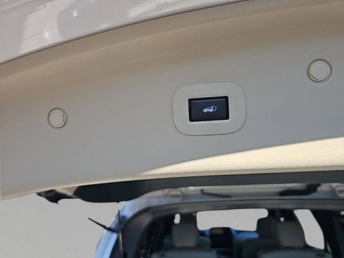 Used 2024 INFINITI QX80 Sensory w/ Cargo Package image 17