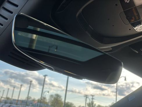 Certified 2025 Volvo XC90 B5 Plus AWD/4WD image 23