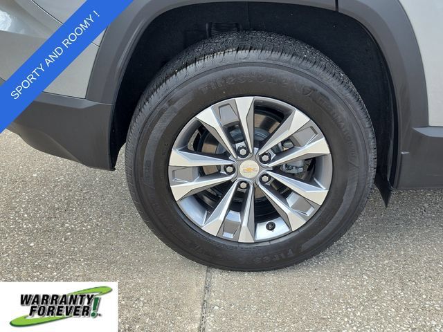 Used 2025 Chevrolet Equinox LT w/ Convenience Package II FWD image 5