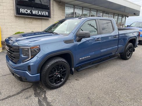 Used 2024 GMC Sierra 1500 Pro w/ Graphite Edition AWD/4WD image 2