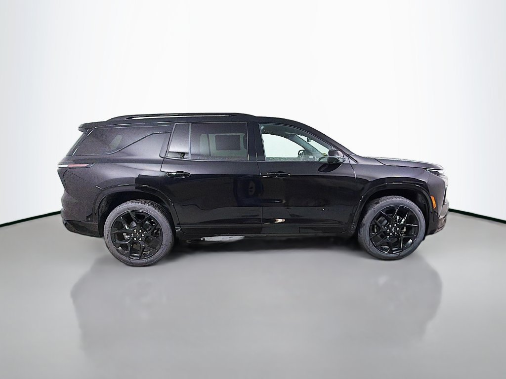 New 2026 Chevrolet Traverse RS w/ LPO, Floor Liner Package AWD/4WD image 5
