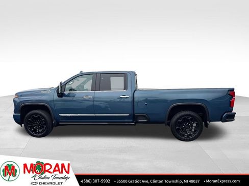 Certified 2024 Chevrolet Silverado 2500 High Country w/ Technology Package AWD/4WD image 3