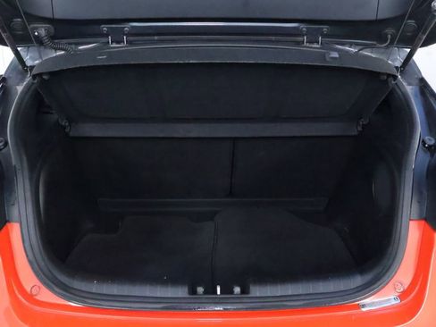 Used 2019 Hyundai Veloster Turbo R-Spec image 17