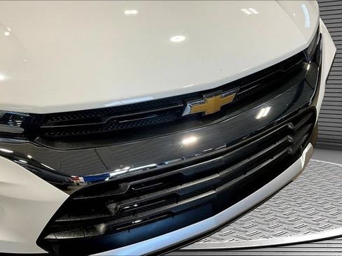 Used 2023 Chevrolet TrailBlazer LT FWD image 30