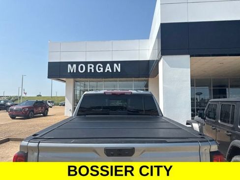 Certified 2025 GMC Sierra 1500 AT4 w/ AT4 Premium Package AWD/4WD image 8