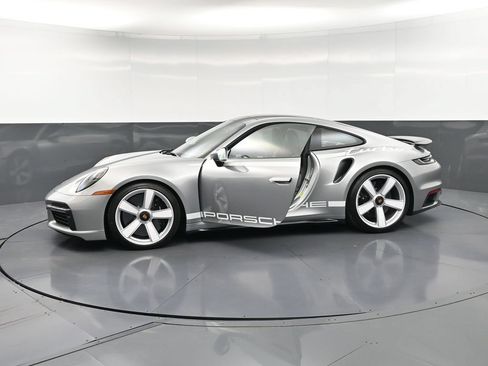 Certified 2025 Porsche 911 Turbo AWD/4WD image 39