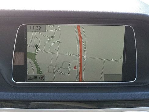 Used 2014 Mercedes-Benz E 250 BlueTEC Sedan image 14