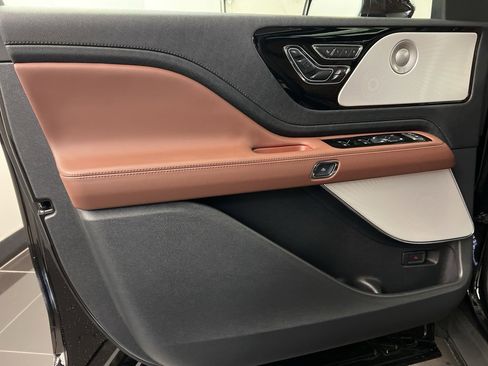 New 2026 Lincoln Aviator Reserve image 30