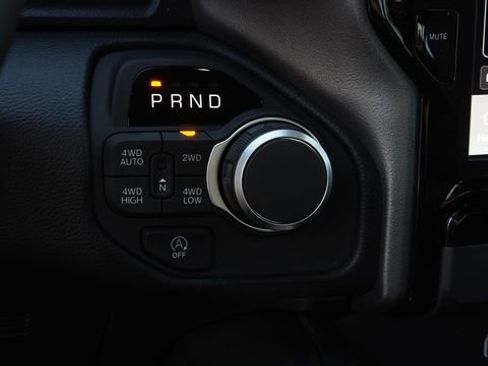 New 2026 RAM 1500 4x4 Crew Cab image 23