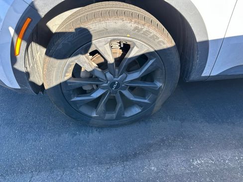 Certified 2022 Kia Sorento SX Prestige AWD/4WD image 4