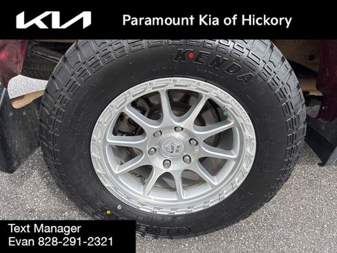 Used 2019 Chevrolet Silverado 1500 LT w/ All-Star Edition image 9