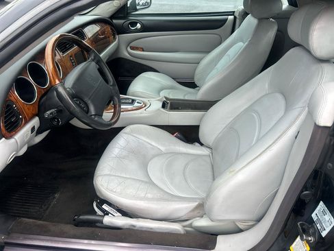 Used 2003 Jaguar XK8 Convertible RWD image 9