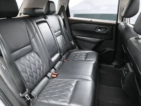 Used 2021 Nissan Rogue Platinum FWD image 31