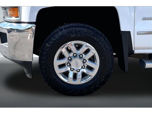 Used 2017 Chevrolet Silverado 3500 LTZ w/ Duramax Plus Package AWD/4WD image 35