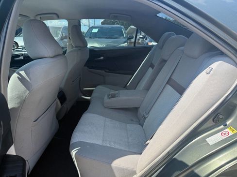 Used 2012 Toyota Camry LE image 11