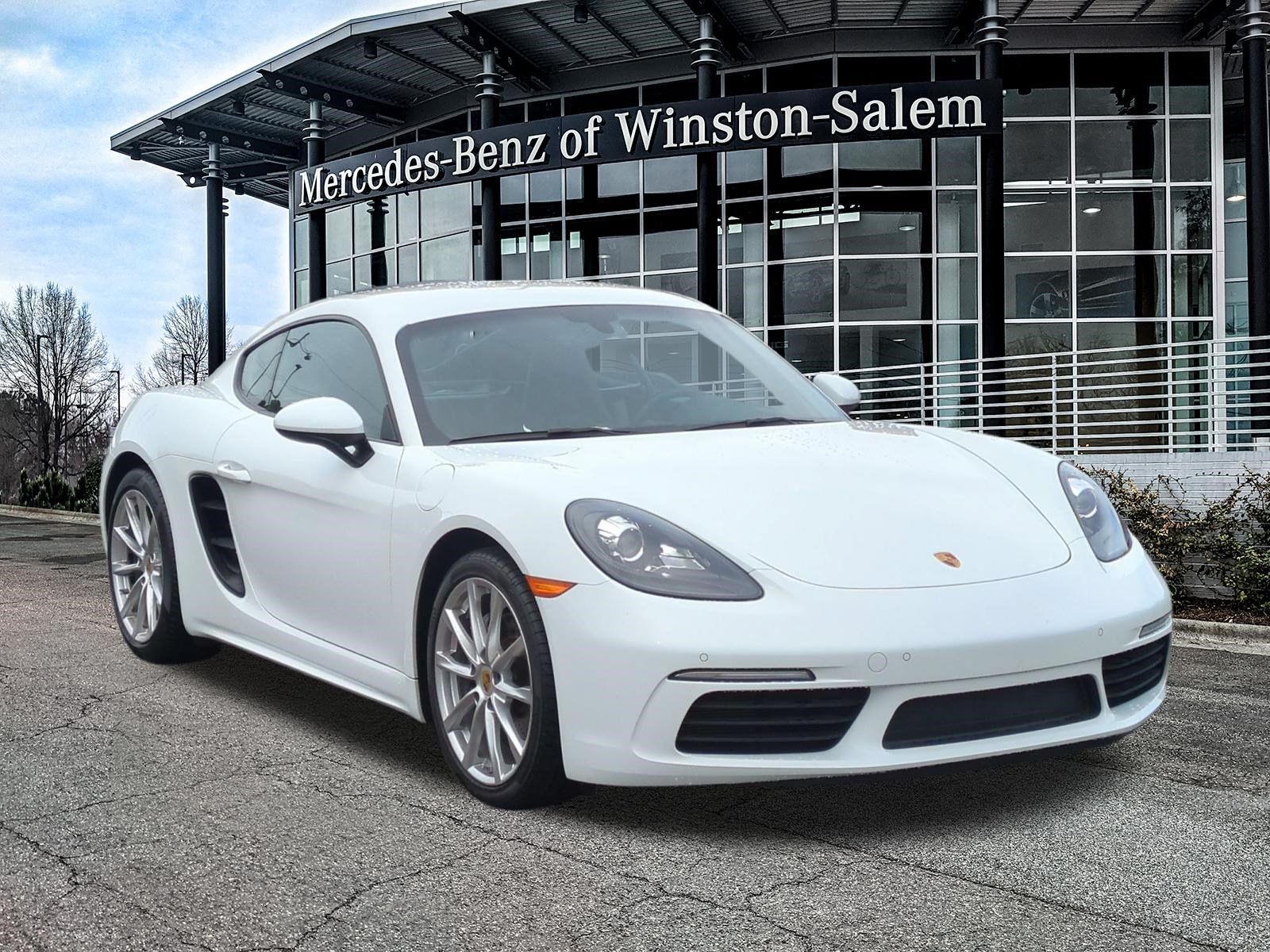 Used 2018 Porsche 718 Cayman RWD image 1