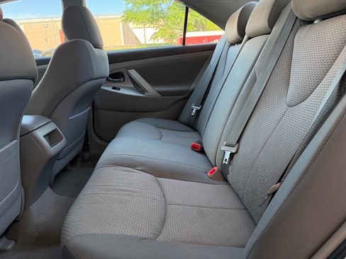Used 2011 Toyota Camry SE w/ SE Extra-Value Pkg #1 FWD image 10