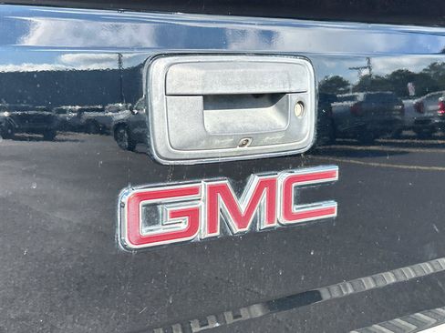 Used 2018 GMC Sierra 1500 SLT w/ Texas SLT Premium Package AWD/4WD image 35