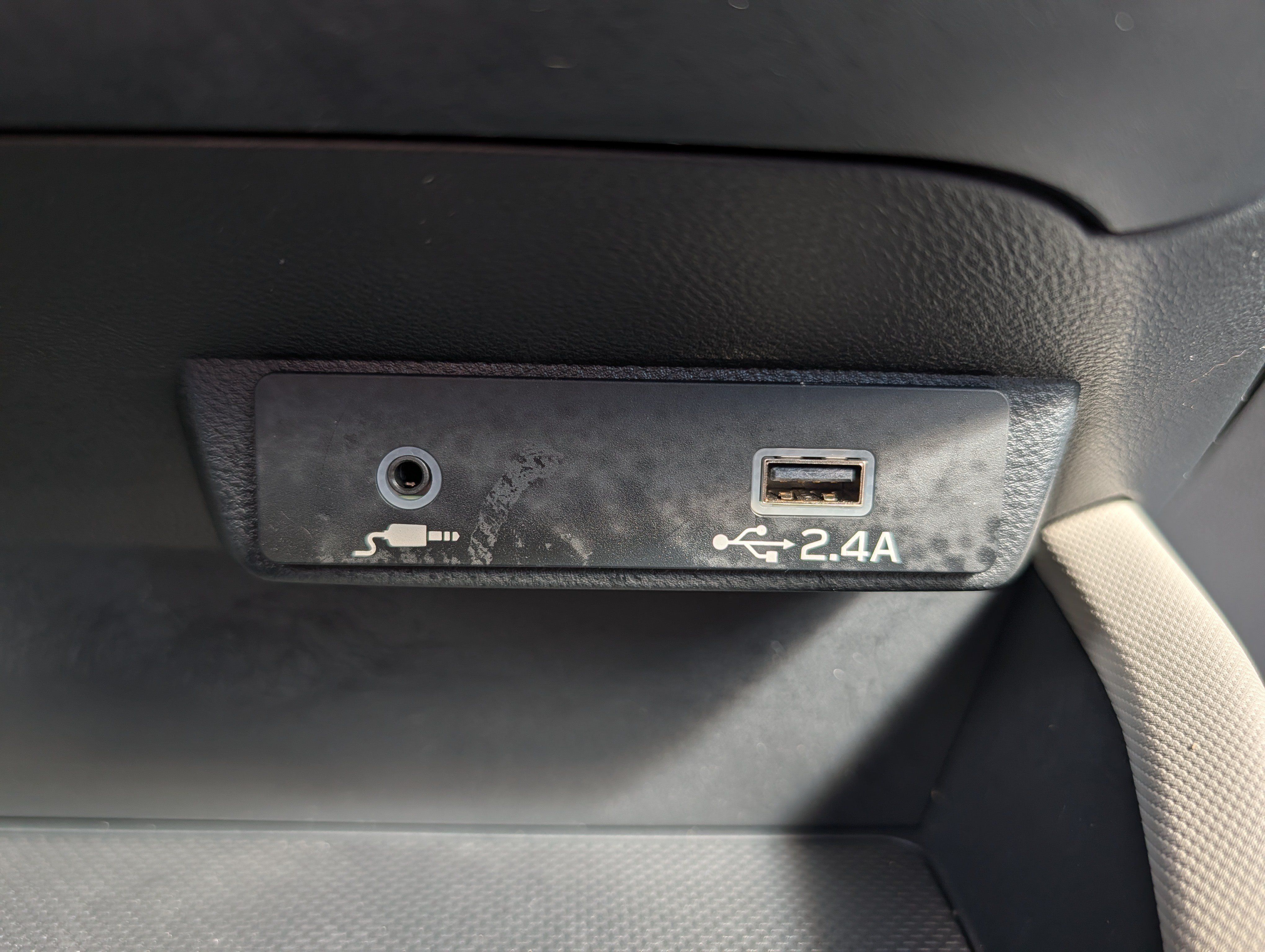 Certified 2025 Subaru Forester AWD/4WD image 33