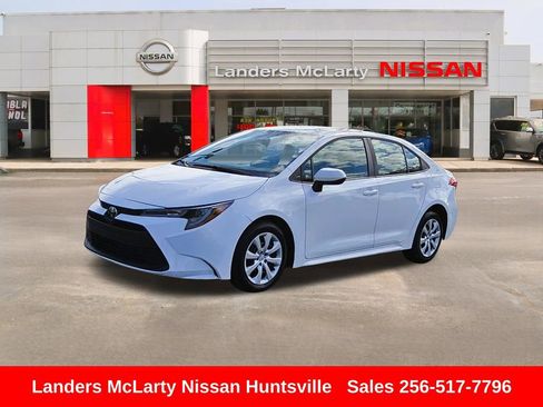 Used 2023 Toyota Corolla LE image 9