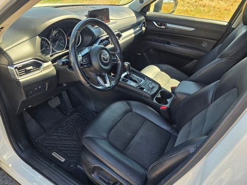 Used 2018 MAZDA CX-5 Touring w/ Preferred Equipment Package AWD/4WD image 26