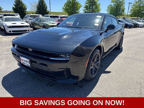 New 2026 Dodge Charger Scat Pack w/ Blacktop Package AWD/4WD image 8