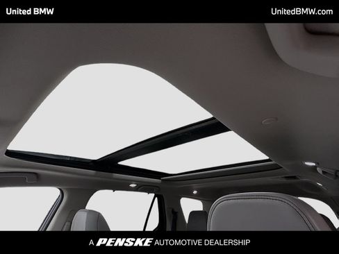 Used 2025 Honda Pilot Touring image 12