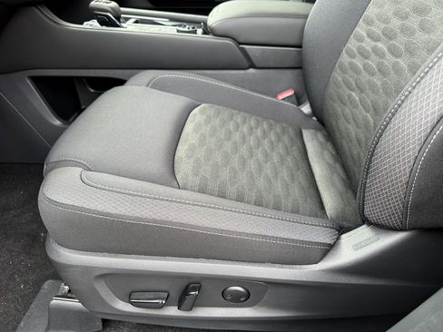 New 2026 Nissan Pathfinder SV image 31