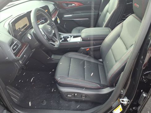 New 2026 Chevrolet Traverse Z71 w/ LPO, Floor Liner Package image 5