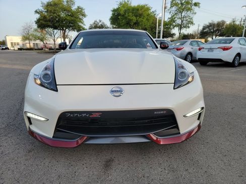 Used 2020 Nissan 370Z NISMO image 2