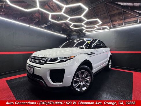 Used 2018 Land Rover Range Rover Evoque SE Dynamic image 4