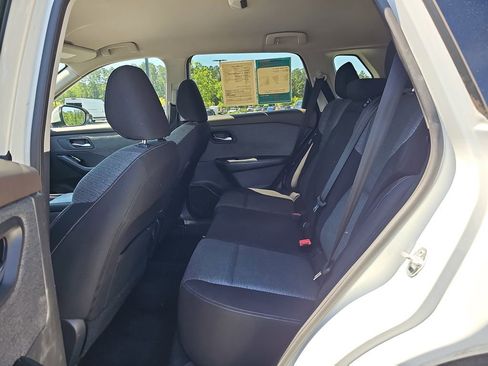 Used 2021 Nissan Rogue SV FWD image 18