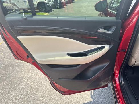 Used 2019 Buick Envision Preferred FWD image 18