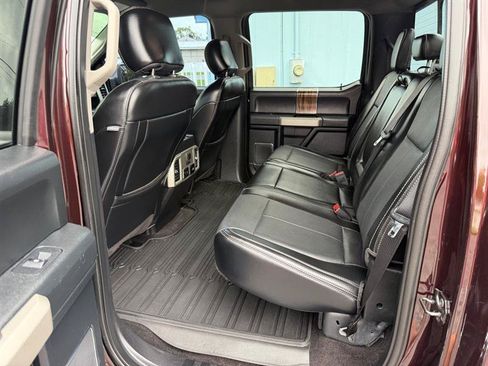 Used 2018 Ford F150 Lariat w/ Equipment Group 502A Luxury AWD/4WD image 17