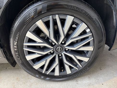 Used 2025 Nissan Altima 2.5 SV FWD image 55