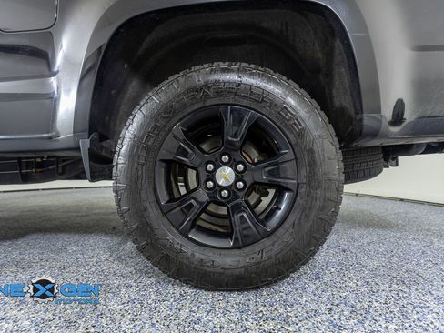 Used 2017 Chevrolet Colorado Z71 AWD/4WD image 43