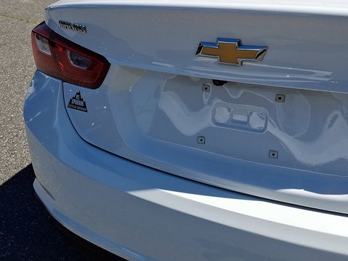 Used 2023 Chevrolet Malibu LT FWD image 14