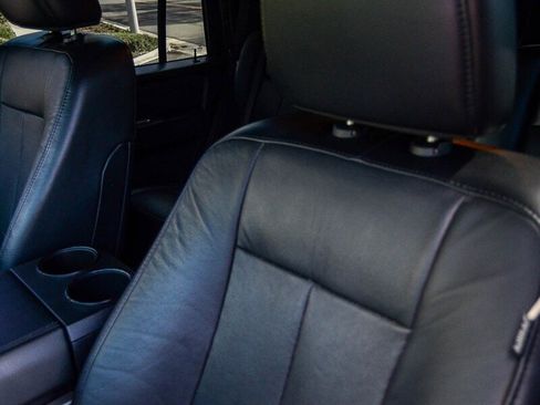 Used 2016 Ford Expedition XLT w/ Equipment Group 202A image 27