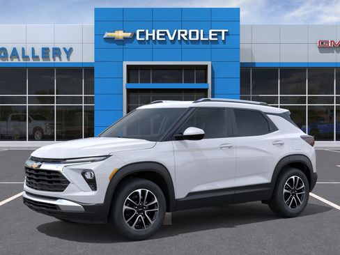 New 2026 Chevrolet TrailBlazer LT image 2