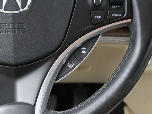 Used 2020 Acura MDX SH-AWD image 18