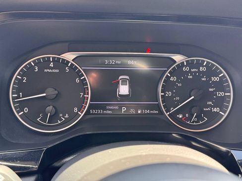 Certified 2025 Nissan Pathfinder SV FWD image 14