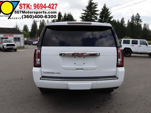 Used 2016 GMC Yukon XL Denali w/ Open Road Package AWD/4WD image 9