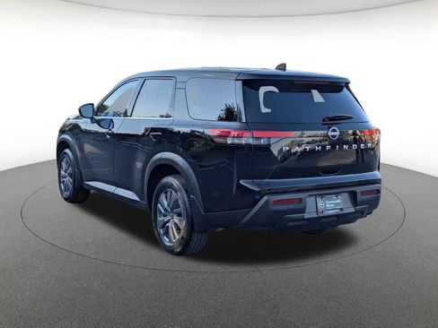Used 2024 Nissan Pathfinder S FWD image 7