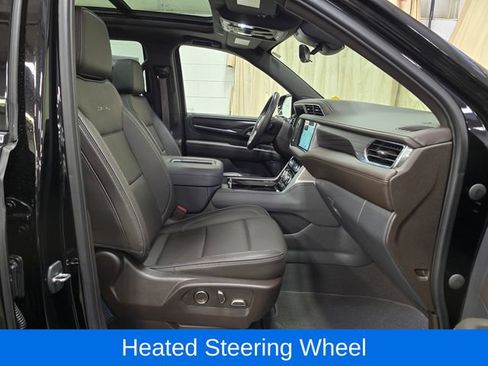 Used 2023 GMC Yukon Denali w/ Advanced Technology Package AWD/4WD image 38