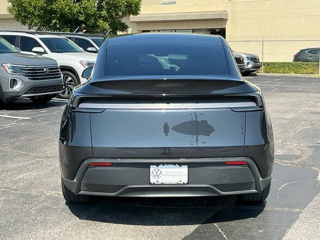 Used 2026 Tesla Model Y 2WD image 3